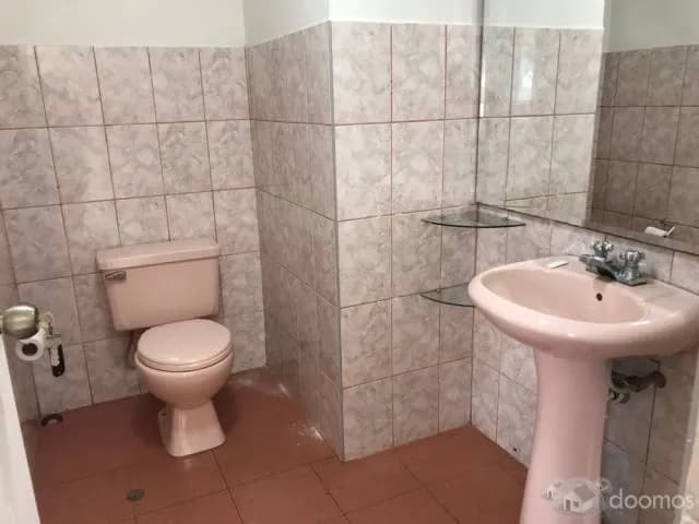 LOCAL COMERCIAL con lic. de Funcionamiento — foto 11