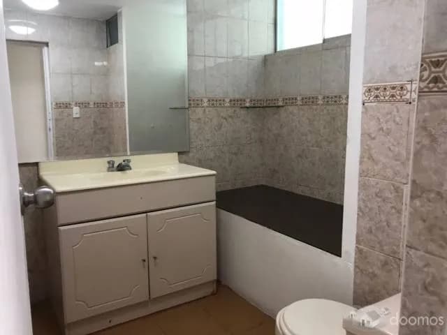 LOCAL COMERCIAL con lic. de Funcionamiento — foto 12