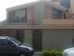 PUEBLO LIBRE CASA 3PISOS 5 DORM.TERRAZA 2COCHERAS  C/PARQUE PLAZA LA BANDERA