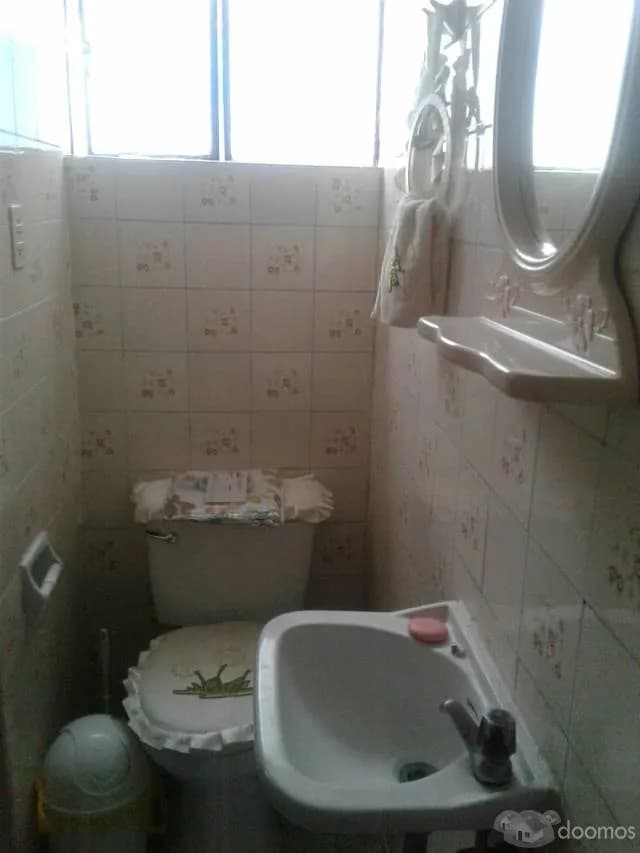 SE ALQUILA HABITACION PARA DAMA CON BAÑO PROPIO — foto 3