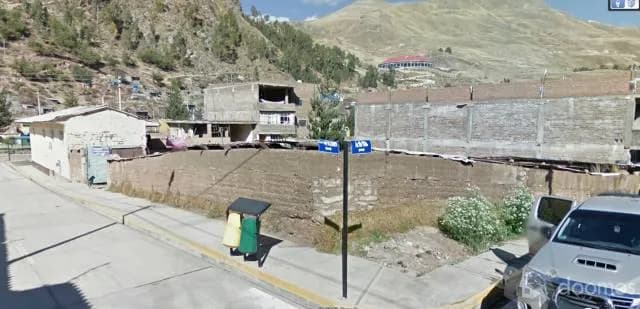 VENTA DE CASA EN HUANCAVELICA. AREA TOTAL 1000 m2 — foto 2