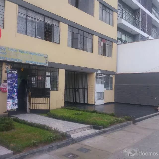 ALQUILO ESPACIOS EN LOCAL COMERCIAL — foto 4