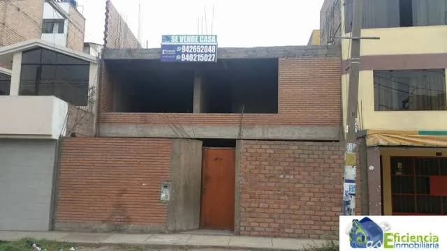 CASA DE 2 PISOS! - URB MAYORAZGO CHICO — foto 9