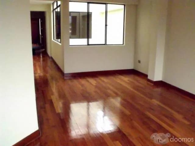 Venta Moderno y Amplio Departamento Duplex El Remanso - La Molina — foto 3