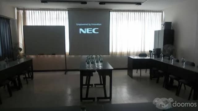 ALQUILER DE AULA — foto 2
