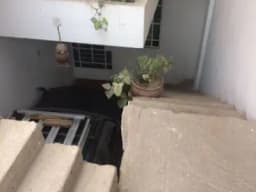 SE VENDE CASA DE 2 PISOS