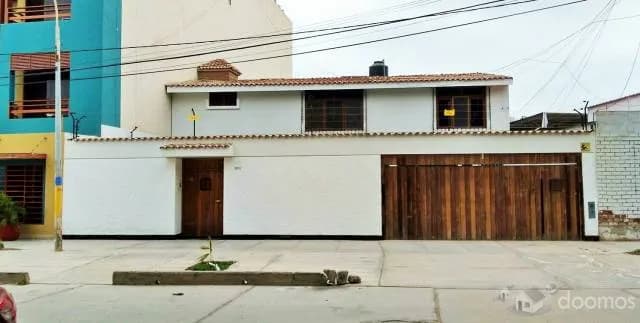 VENDEMOS CASA EN URB. PATAZCA - CHICLAYO — foto 1
