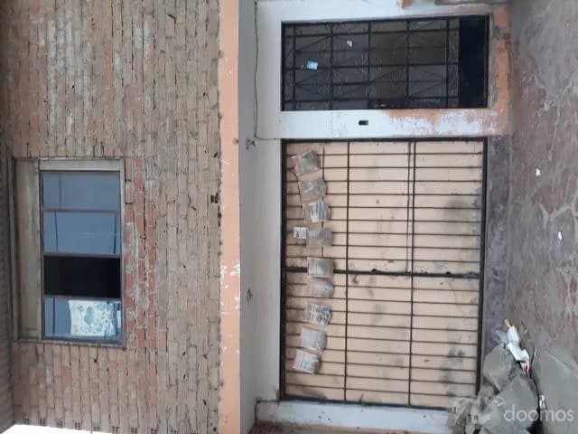 vendo casa con inquilinos precarios — foto 1