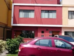 VENDO CASA CON MINI DEPARTAMENTO