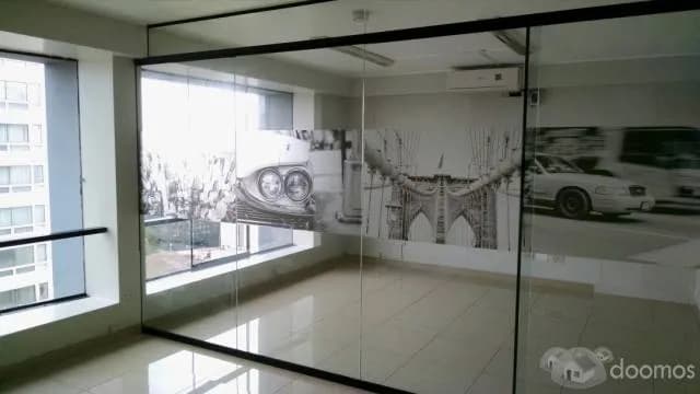 ALQUILER DE OFICINA EN CENTRO EMPRESARIAL EL BOSQUE, SAN ISIDRO — foto 5