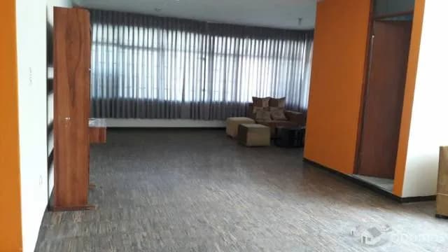 SALA PARA EVENTOS — foto 1