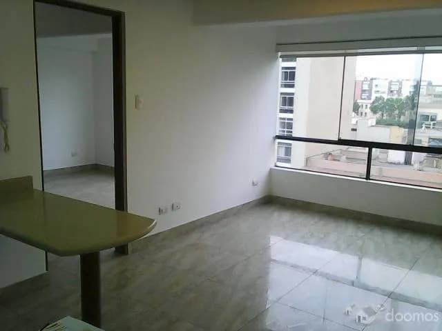 Alquiler de departamento en Av. Pardo — foto 3