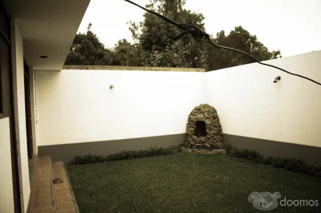 Casa De 2 Pisos En Condominio Privado Con Piscina — foto 7