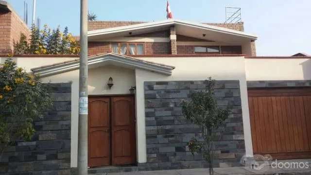Venta de hermosa casa amplia por ocasion — foto 1