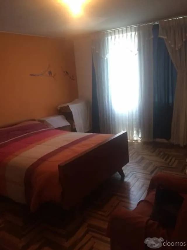 VENTA DE CASA EXCELENTE UBICACIÓN EN YANAHUARA — foto 5