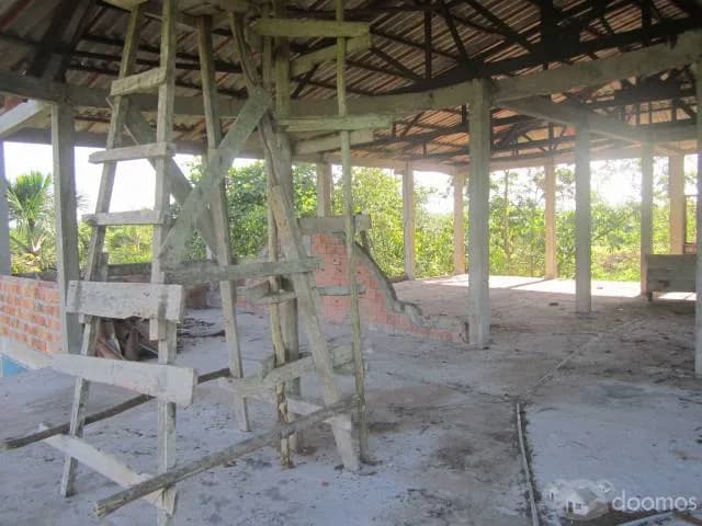 Mansion en Nina Rumi (Iquitos) con 2 piscinas — foto 4