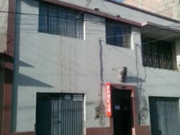 ALQUILO LOCAL CON LUZ TRIFASICA