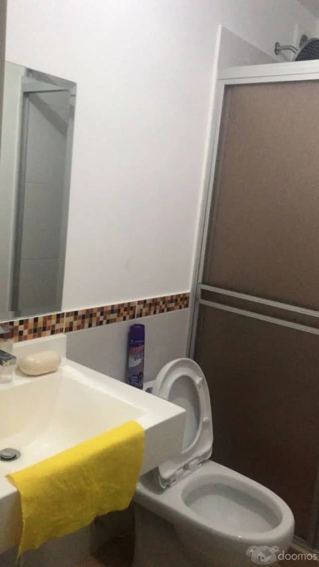 SE BUSCA ROOMATE — foto 1