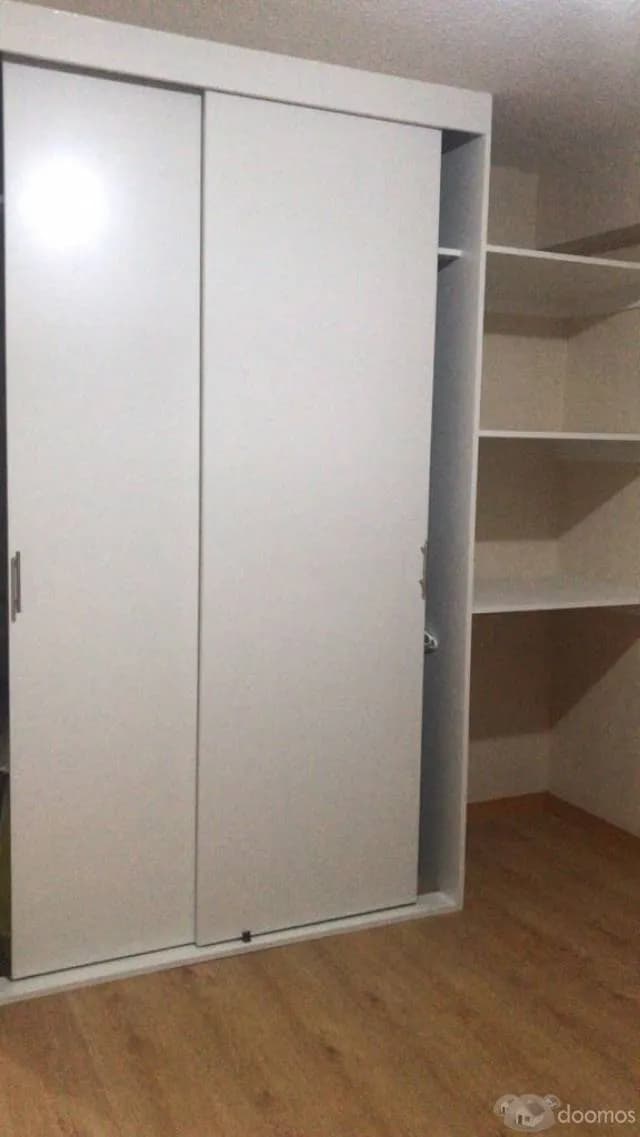 SE BUSCA ROOMATE — foto 2