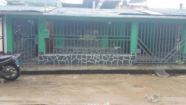 ALQUILO AMPLIA CASA EN TARAPOTO EXCELENTE UBICACIÓN — foto 1