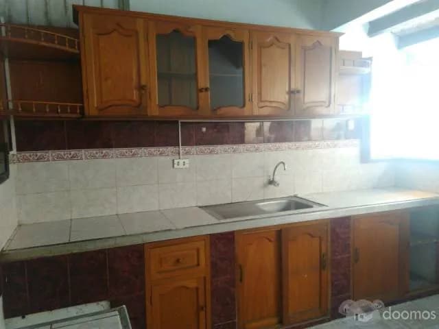ALQUILO AMPLIA CASA EN TARAPOTO EXCELENTE UBICACIÓN — foto 5