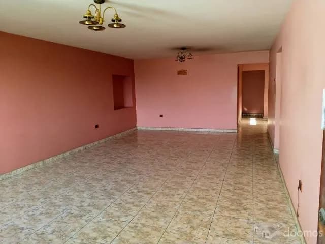 VENTA DE AMPLIO DEPARTAMENTO EN SAN JUAN DE MIRAFLORES — foto 2