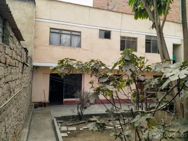 VENTA DE CASA COMO TERRENO EN SAN MARTÍN DE PORRES — foto 4