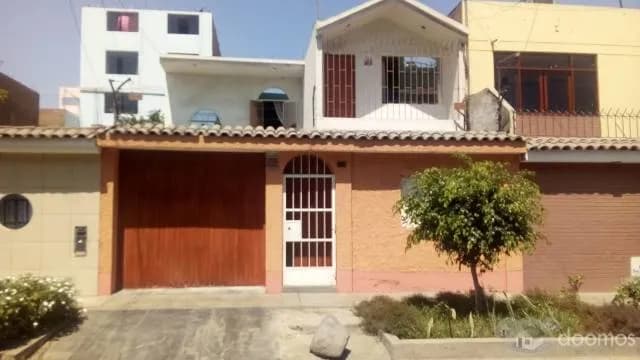 BONITA CASA EN LOS OLIVOS — foto 1