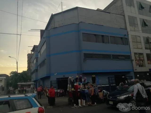 TIENDA COMERCIAL — foto 3
