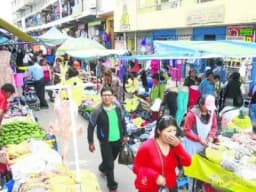 SE VENDE LOCAL COMERCIAL EN ANDRES AVELINO CASERES