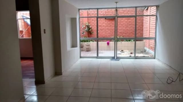 Venta Casa Ideal Personas con Negocio - Los Olivos — foto 3