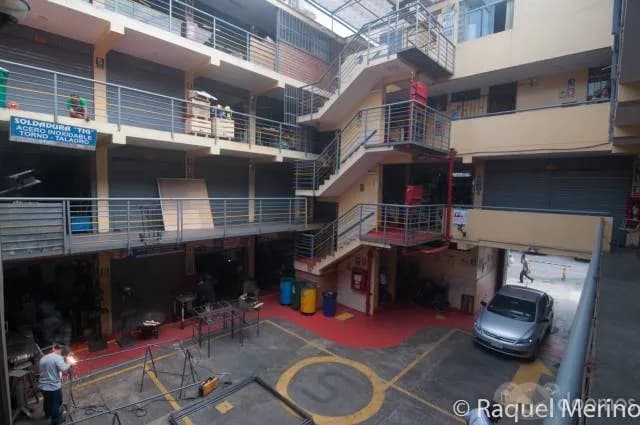 Vendo oficina de 40.375m2 - Centro ferretero — foto 3