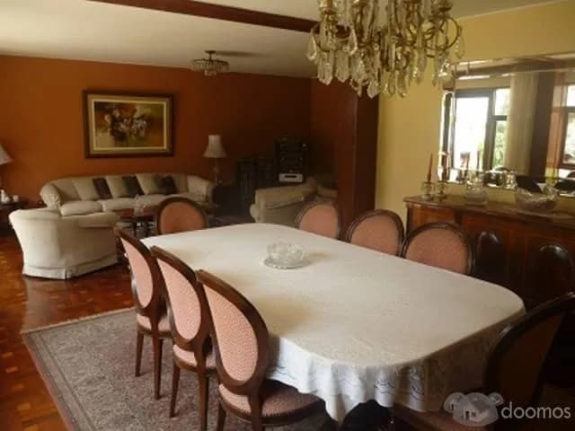 VENDO HERMOSA CASA FRENTE A PARQUE — foto 2