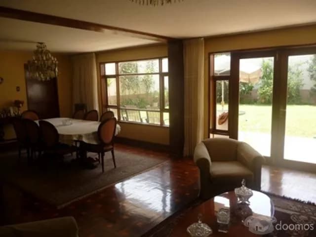 VENDO HERMOSA CASA FRENTE A PARQUE — foto 5