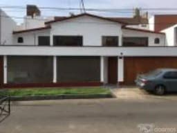 Venta de linda casa en cómoda Zona de La Molina