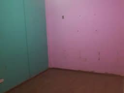 Linda casa de 3 pisos frente a un parque en Ate Vitarte