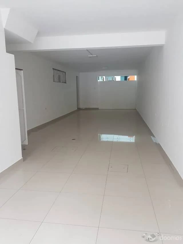 ALQUILO EXCELENTE LOCAL COMERCIAL SANTA ANITA — foto 1