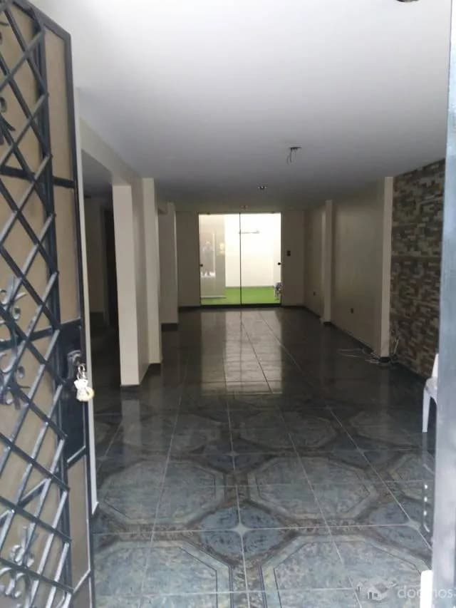 REMATO CASA  3 PISOS SURCO — foto 2