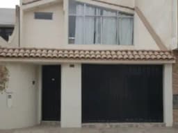 CASA DE ESTRENO - URBANIZACION SAN DIEGO - SAN MARTIN DE PORRAS - LIMA