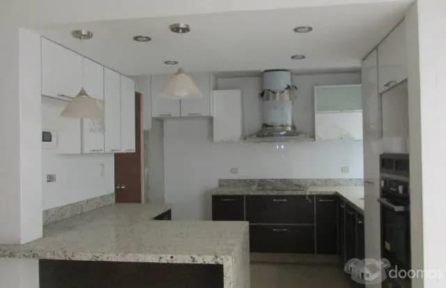 Oportunidad! Remato Edificio de 3 departamentos + 2 Duplex, en excelente zona La Molina — foto 3