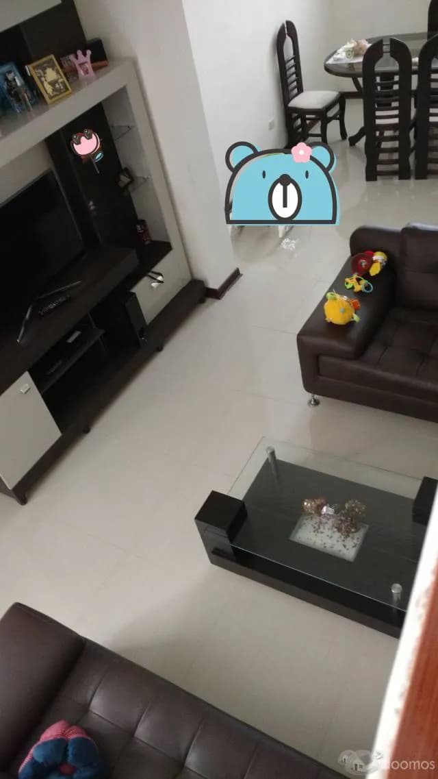 VENDO CASA (CHALET) de 3 pisos, independiente — foto 1