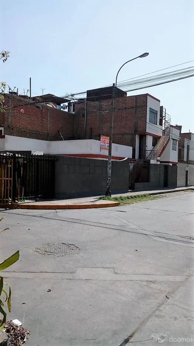 VENTA DE CASA EN LOS OLIVOS — foto 2
