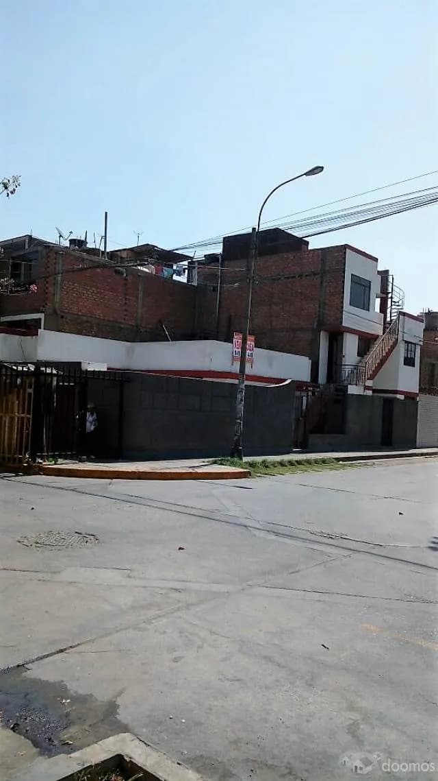 VENTA DE CASA EN LOS OLIVOS — foto 3