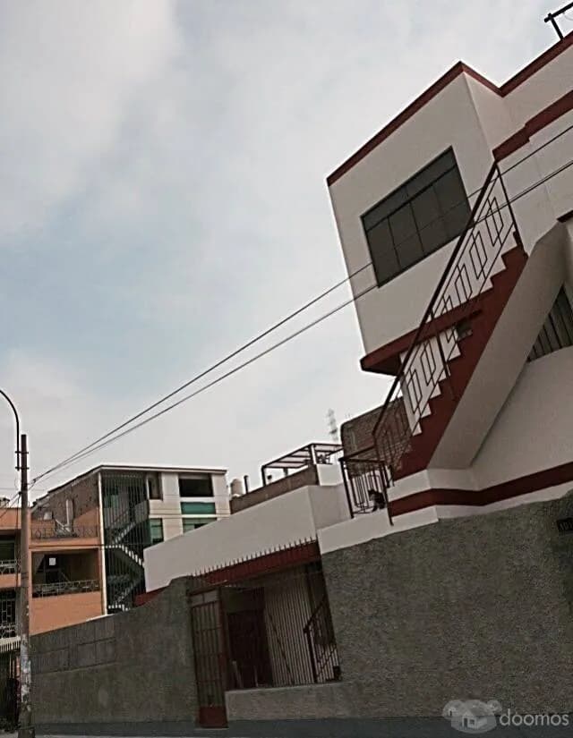 VENTA DE CASA EN LOS OLIVOS — foto 8