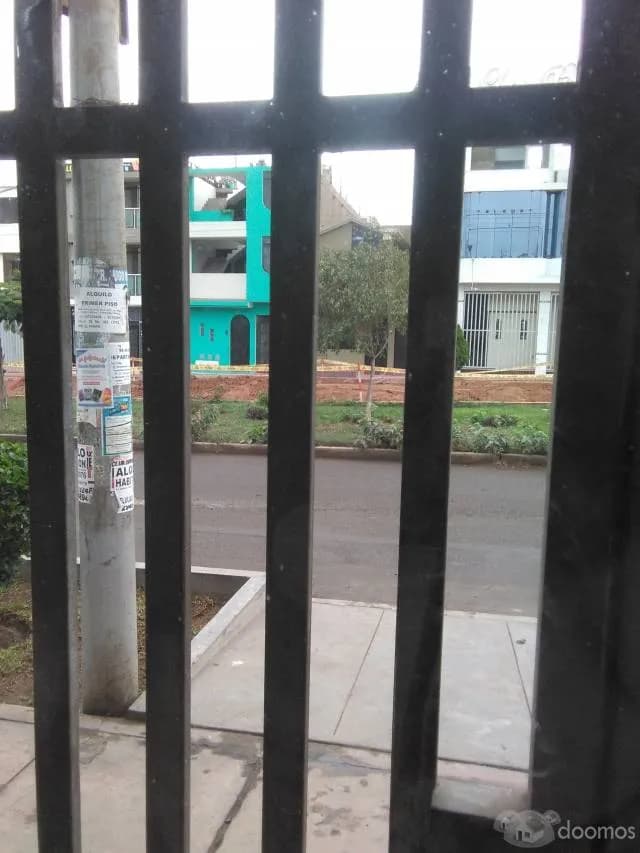 alquilo tienda de 80 metros — foto 4