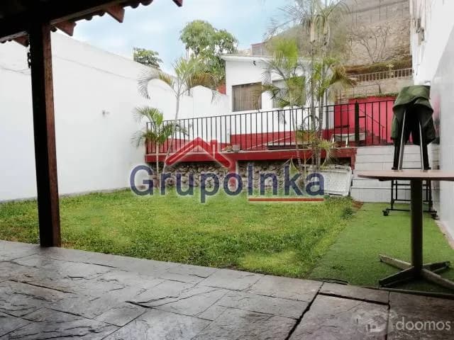 HERMOSA CASA EN VENTA EN EXCELENTE ZONA DE LA MOLINA — foto 1