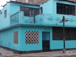 VENTA DE CASA EN EL AGUSTINO UBICADO EN  ESQUINA