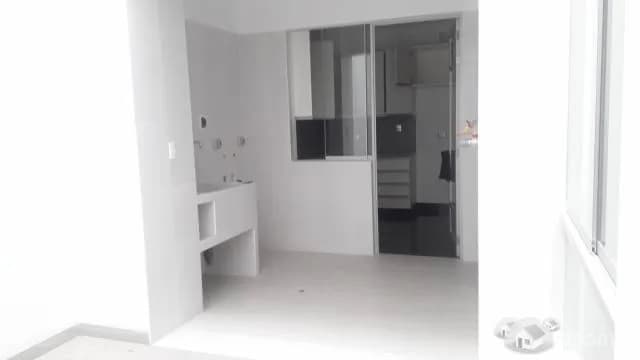 DEPARTAMENTO FRENTE A PARQUE EN SURCO — foto 2