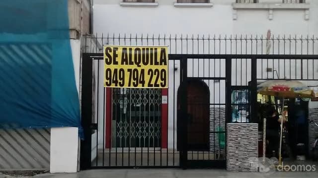 ALQUILO TIENDA COMERCIAL EN MIRAFLORES — foto 1
