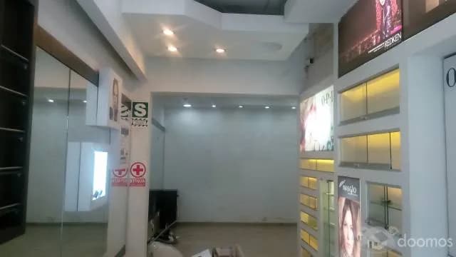 ALQUILO TIENDA COMERCIAL EN MIRAFLORES — foto 5